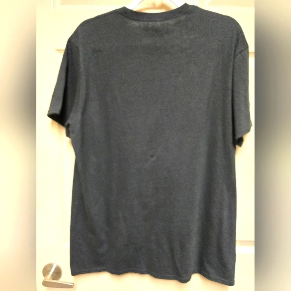Netflix Stranger Things Tshirt Black Sz Lg - Picture 2 of 4